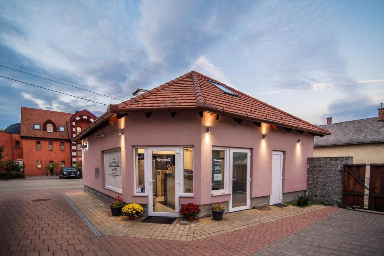 Sweet Life Wellness Apartments Egerszalók Exterior foto